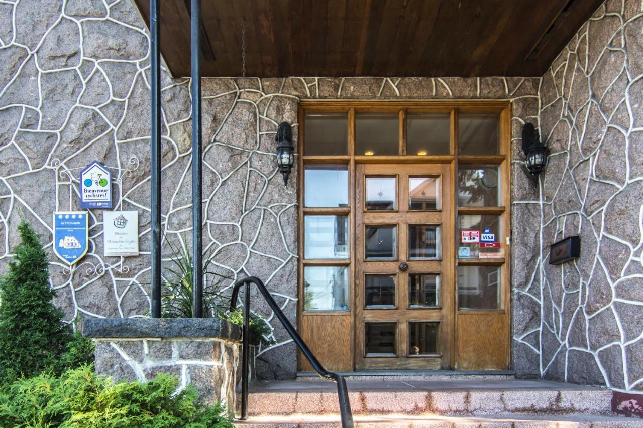 Gite Au P'Tit Manoir B&B Chicoutimi Екстериор снимка