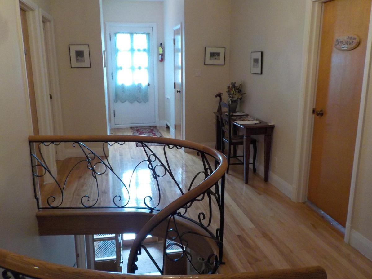 Gite Au P'Tit Manoir B&B Chicoutimi Екстериор снимка